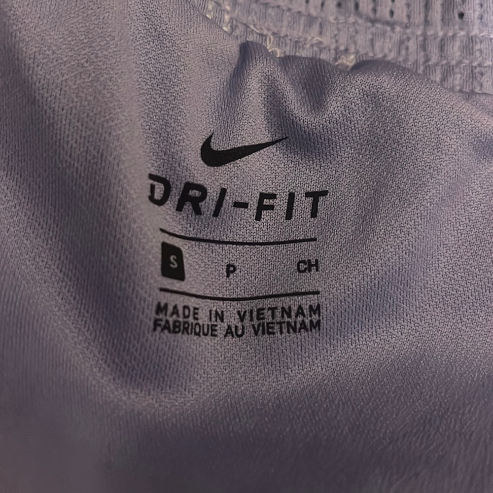 nike, size small, purple